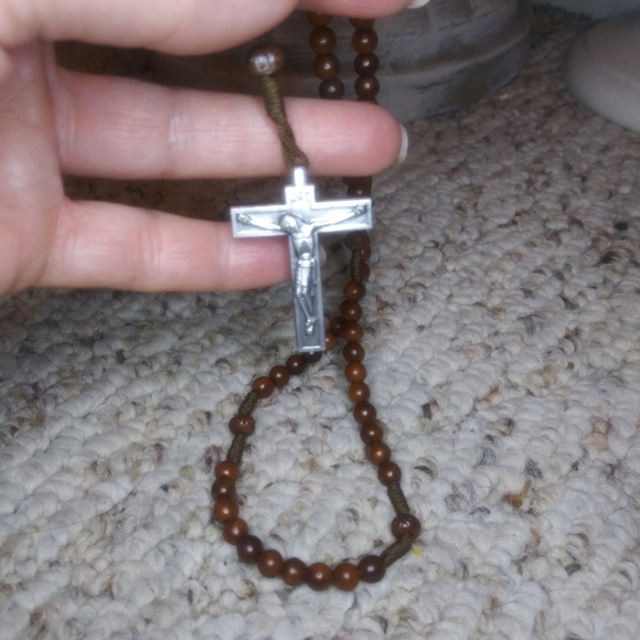 Vintage COCO Made In France Genuine Nut Crucifix - Picture 4 of 6